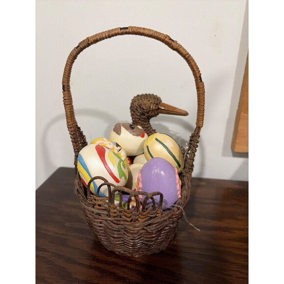Vintage Wicker Basket With Hand-Painted Ceramic Eggs & Goose/Duck Head Design - Picture 7 of 9
